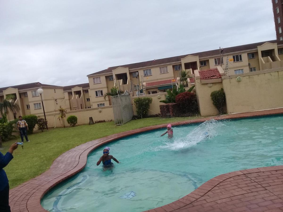 Summersands Durban North Beach エクステリア 写真