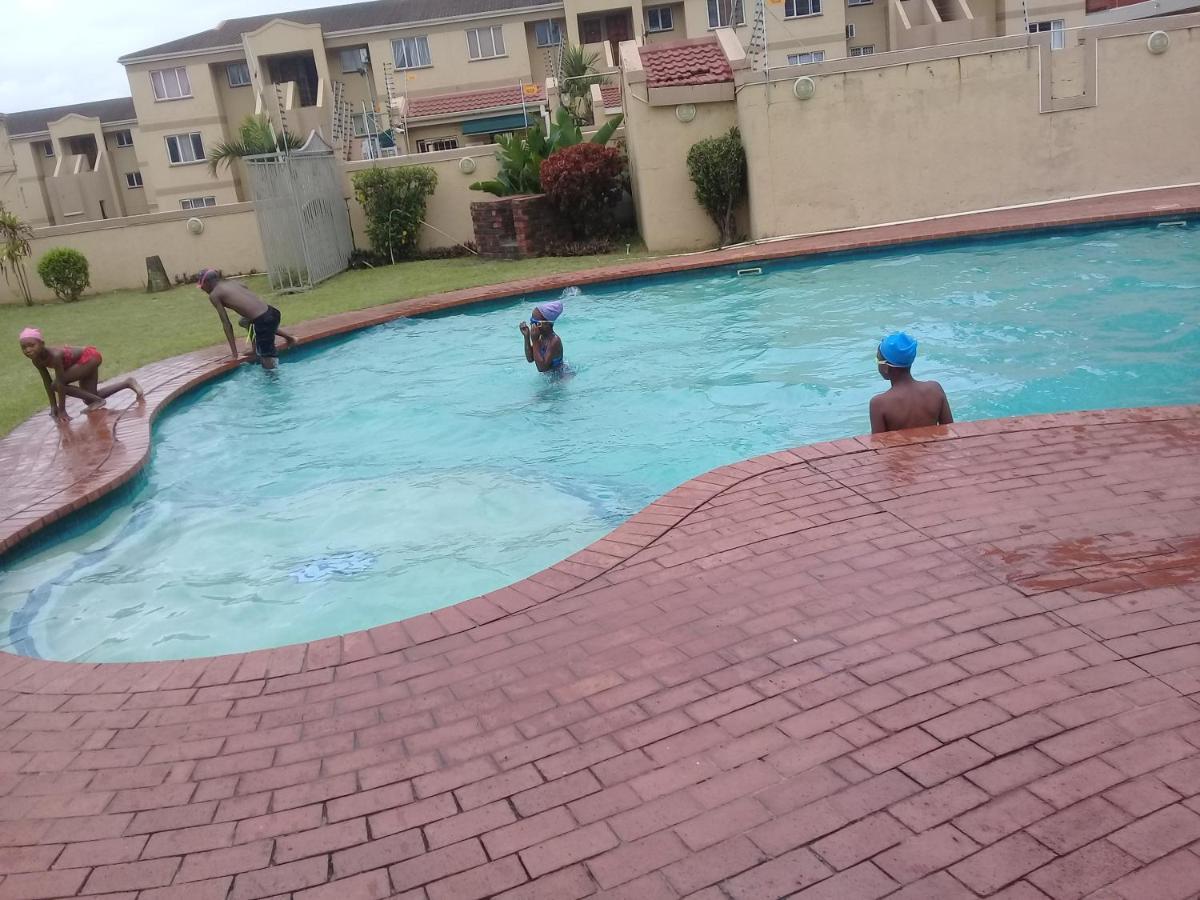 Summersands Durban North Beach エクステリア 写真